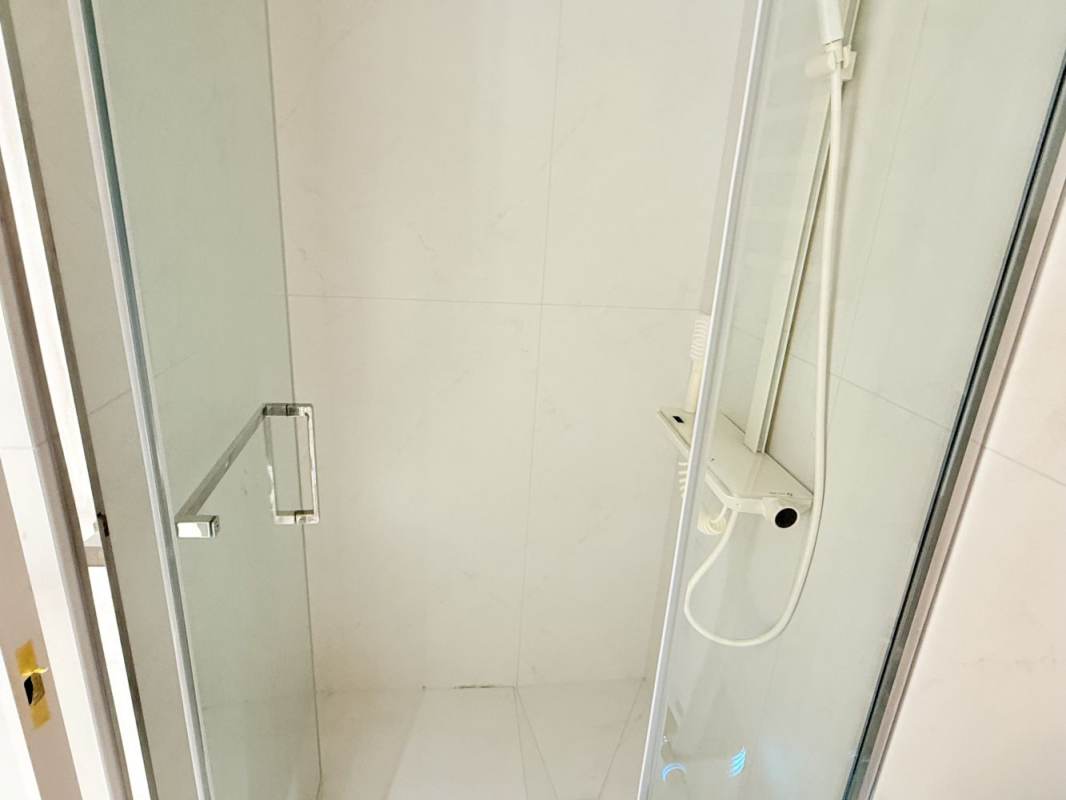 Housing image — Bathroom