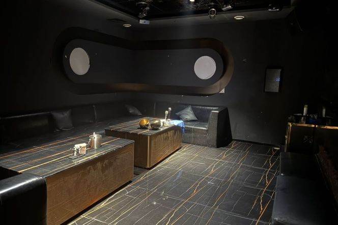 Spacious Studio Commercial Space near South Shaanxi Rd Metro (L1/L10/L12/L13)