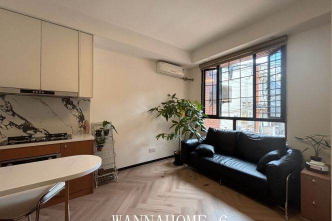1BR Lane House in Old Xuhui (L1/L7)