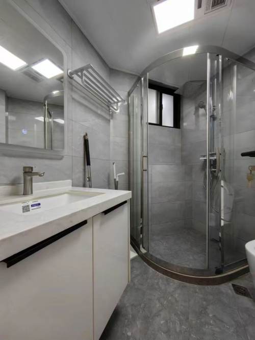Housing image — Bathroom