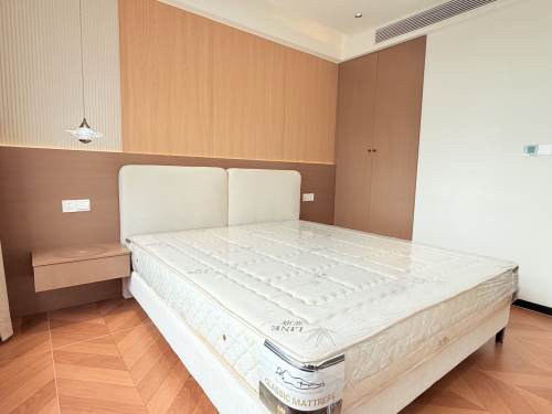 Housing image — Bedroom
