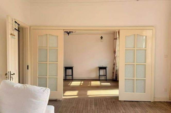 1BR Apartment in Old Xuhui (L1/L10)