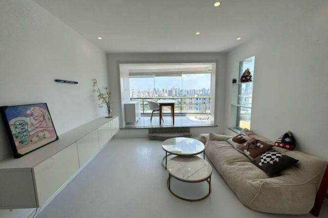 High-Floor Spacious 2BR Apartment near Jiangsu Rd Metro with Floor-to-Ceiling Windows