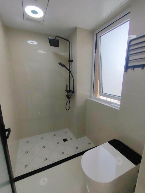 Housing image — Bathroom
