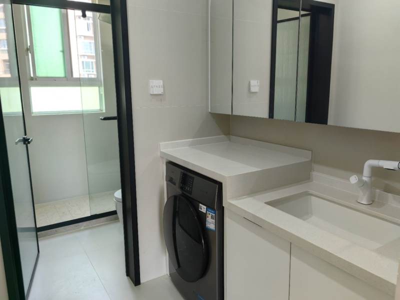 Housing image — Bathroom