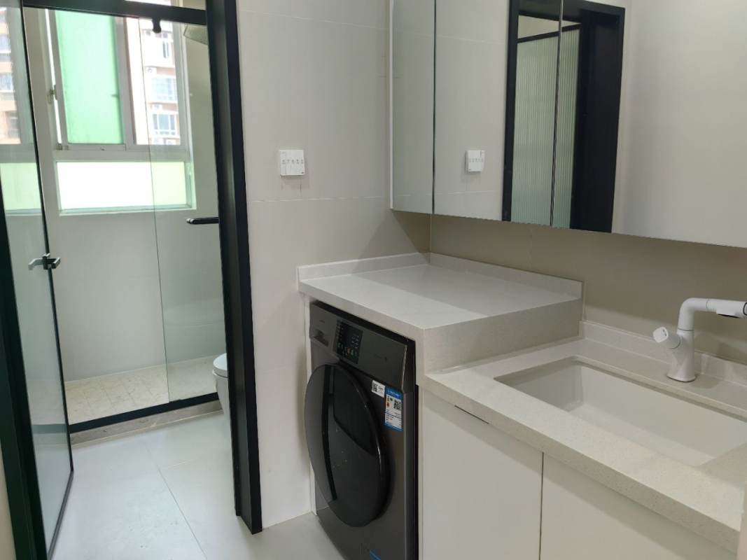 Housing image — Bathroom