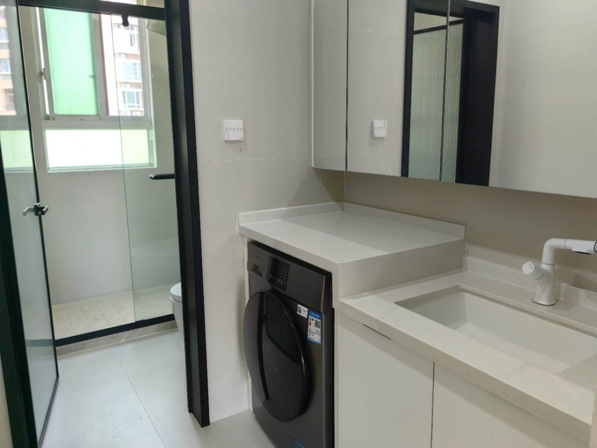 Housing image — Bathroom