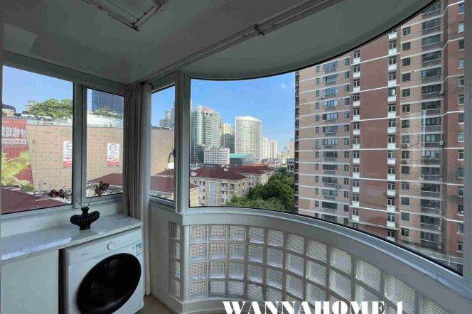 2BR Apartment near Zhongshan Park with Floor-to-Ceiling Windows (L2/L3/L4)