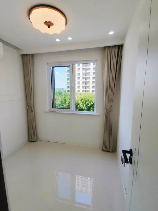 Housing image — Bedroom