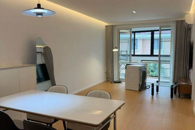 2BR Apartment in Jing'an (L7/L13/L14)