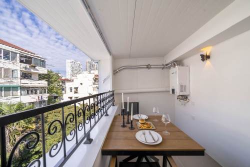 Housing image — Balcony