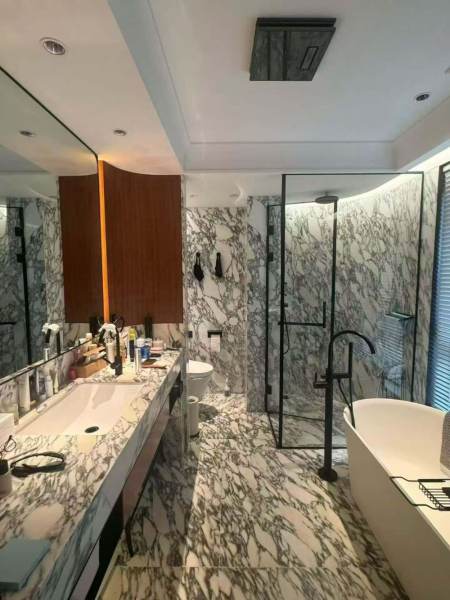 Housing image — Bathroom