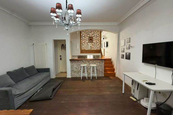 2BR Heritage Apartment near South Shaanxi Rd Metro (L1/L10/L12/L13)