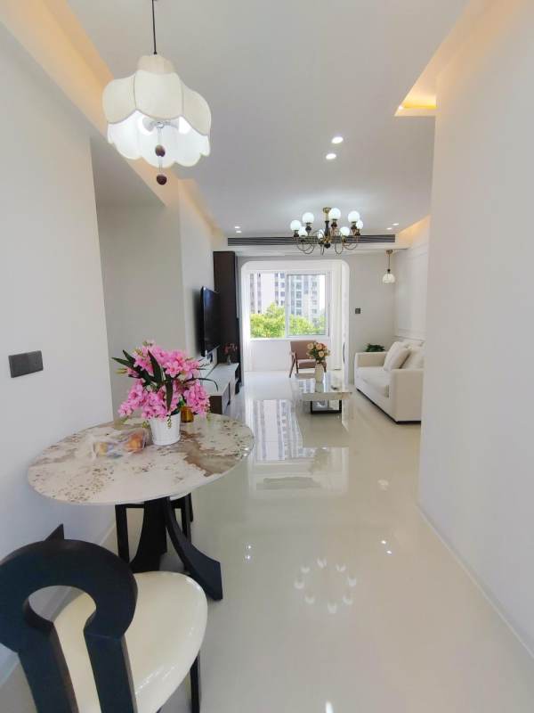 Housing image — Dining Area