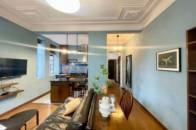 Spacious 1BR Heritage Apartment in Jing'an (L2/L12/L13)