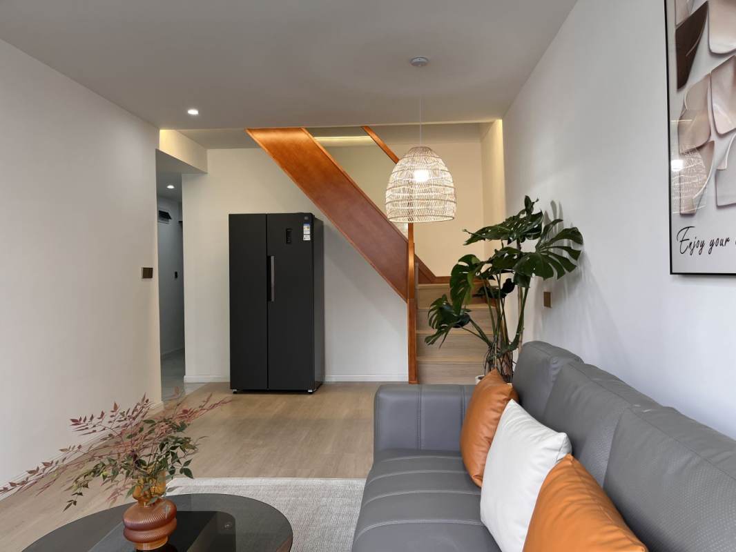 Housing image — Living Room