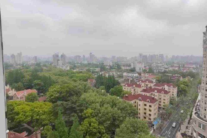 1BR Apartment near Jiangsu Rd Metro with Outstanding View