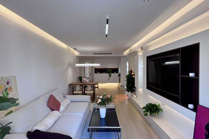 Spacious 3BR Apartment near Changshou Rd Metro (L7/L13)