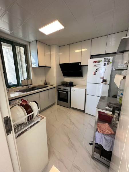 Housing image — Kitchen