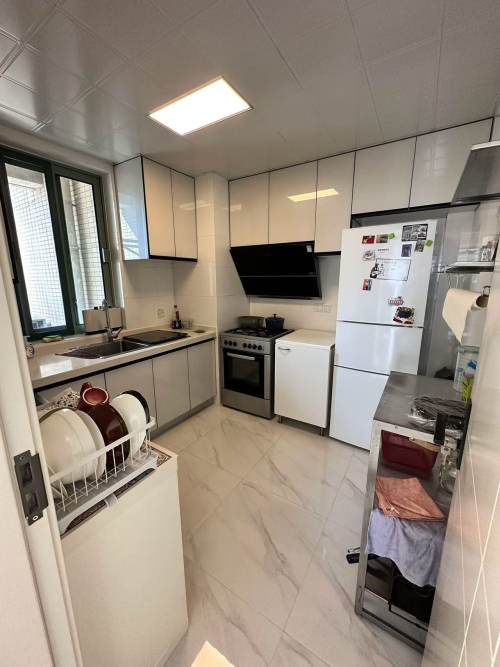 Housing image — Kitchen