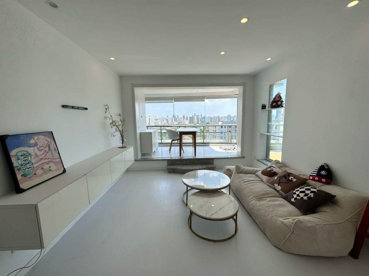 Housing image — Living Room
