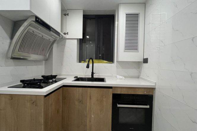 1BR Apartment near Jiangsu Rd Metro (L2/L11)