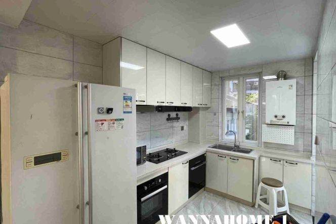 2BR Apartment near Zhongshan Park with Floor-to-Ceiling Windows (L2/L3/L4)
