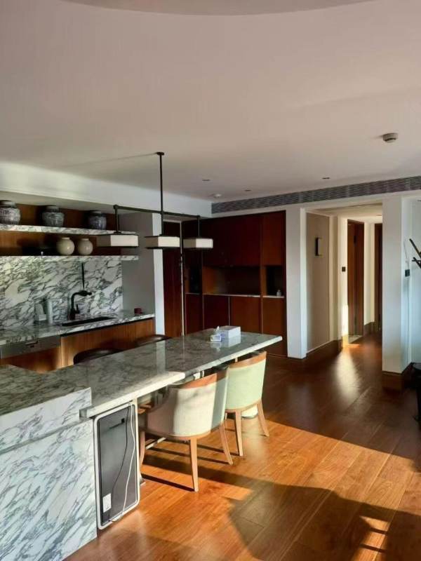 Housing image — Dining Area