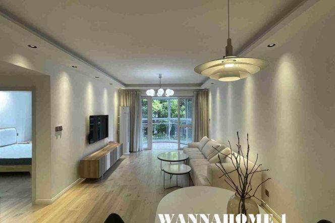 2BR Apartment near Zhongshan Park with Floor-to-Ceiling Windows (L2/L3/L4)
