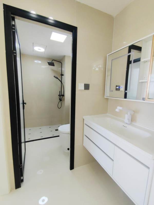 Housing image — Bathroom