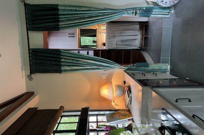 Short-Term 2BR Apartment in Old Xuhui with Terrace (L10)