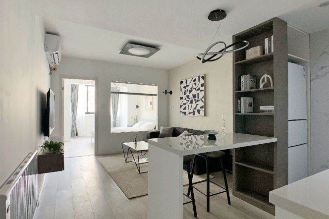 1BR Apartment near Changping Rd Metro (L7)