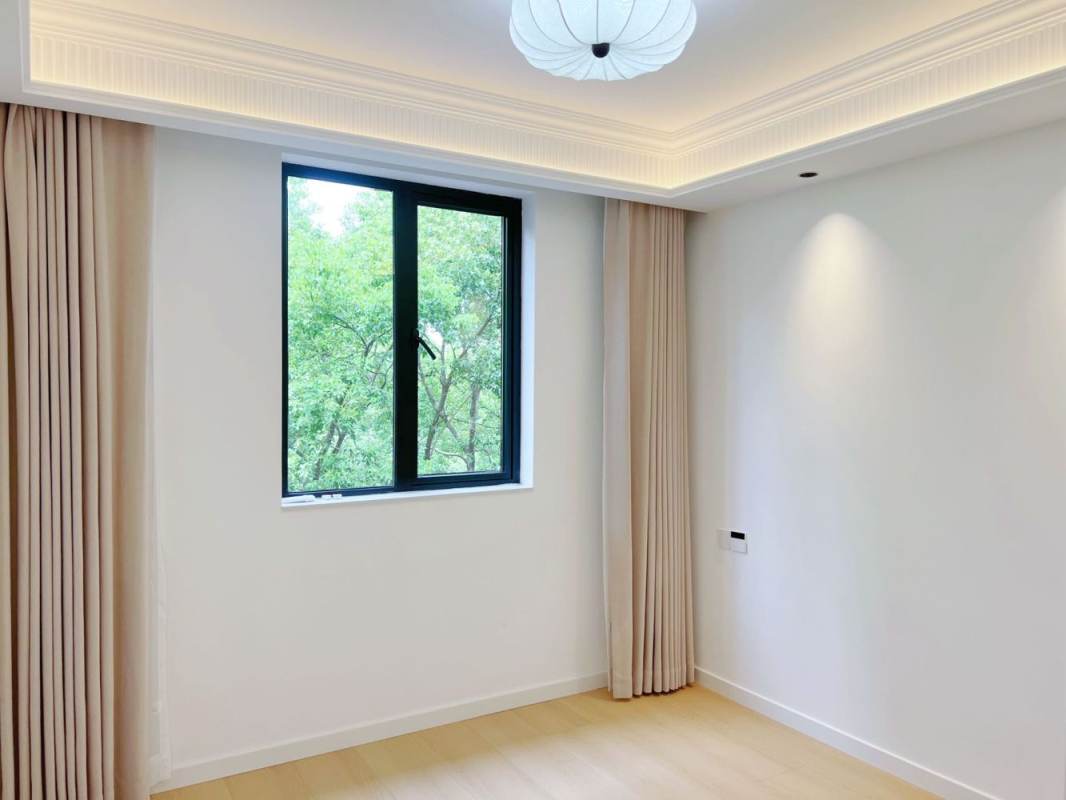 Housing image — Bedroom