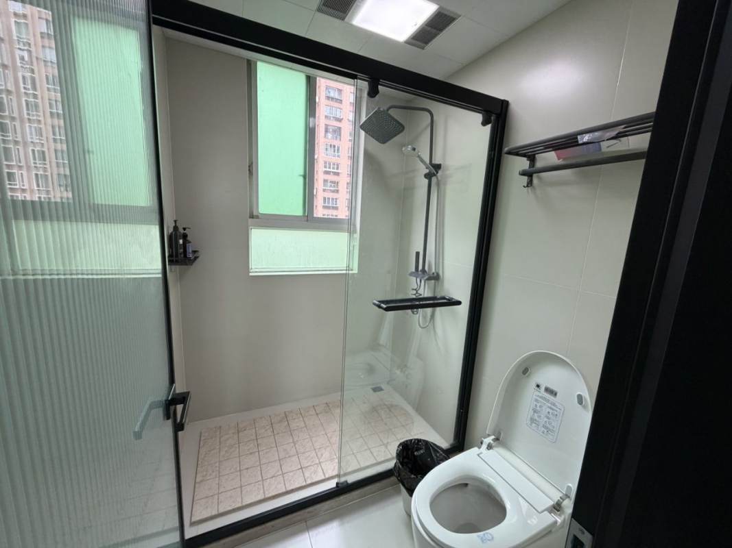 Housing image — Bathroom