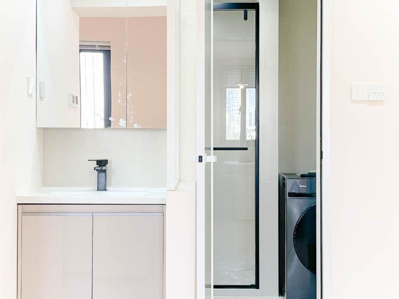 Housing image — Bathroom