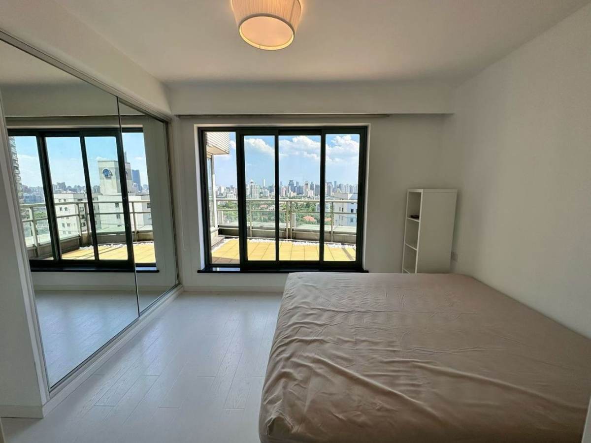 Housing image — Bedroom