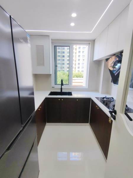 Housing image — Kitchen