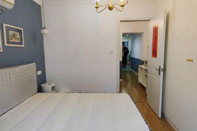 2BR Apartment near Xujiahui Metro
