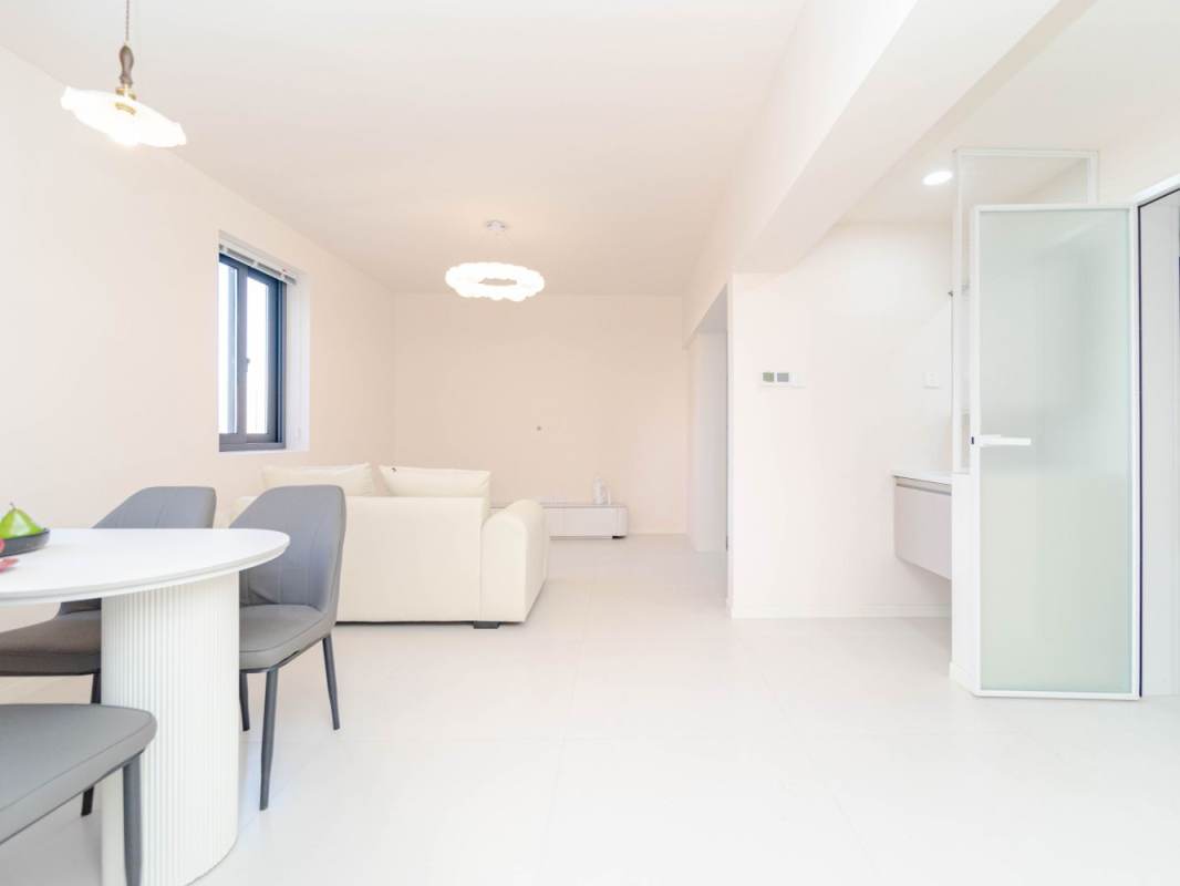 Housing image — Living Room