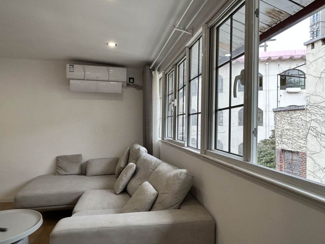 Housing image — Living Room
