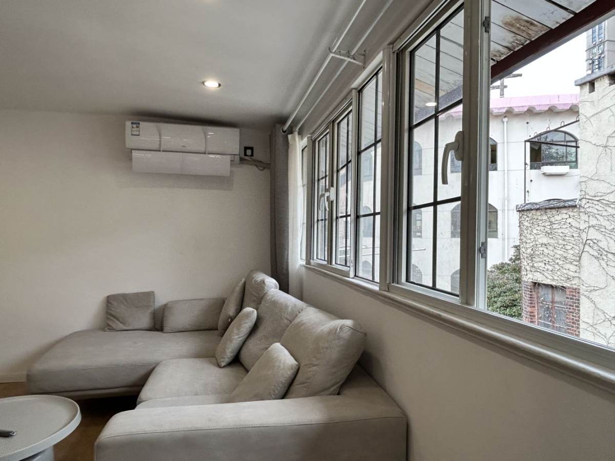 Housing image — Living Room