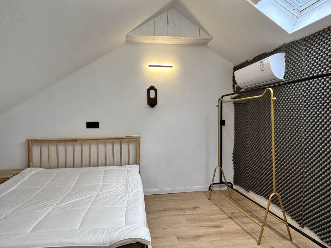 Housing image — Living Room