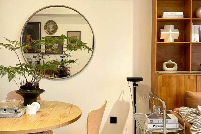 High-Floor 1BR Apartment near Hanzhong Rd Metro (L1/L3/L4/L12/L13)