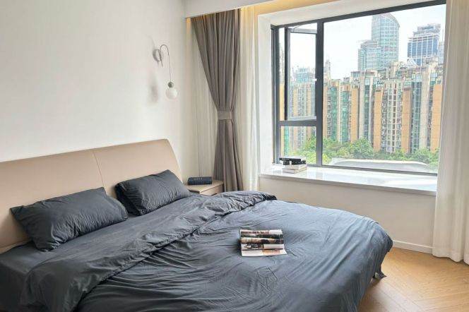 Spacious 2BR Apartment in Jing'an (L2/L12/L13)