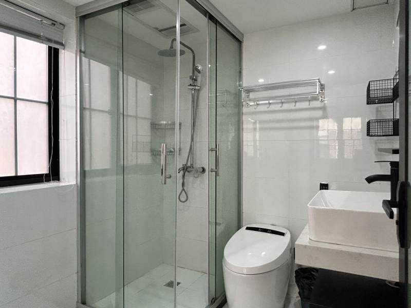 Housing image — Bathroom
