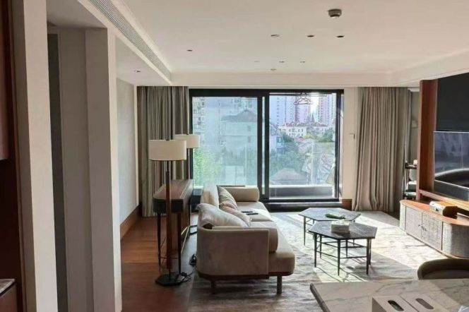 Spacious 2BR Apartment in Old Xuhui with Floor-to-Ceiling Windows (L1/L7/L9)