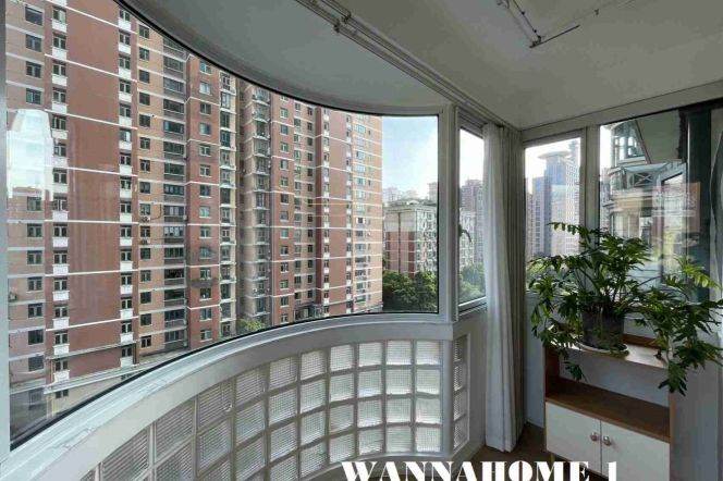 2BR Apartment near Zhongshan Park with Floor-to-Ceiling Windows (L2/L3/L4)