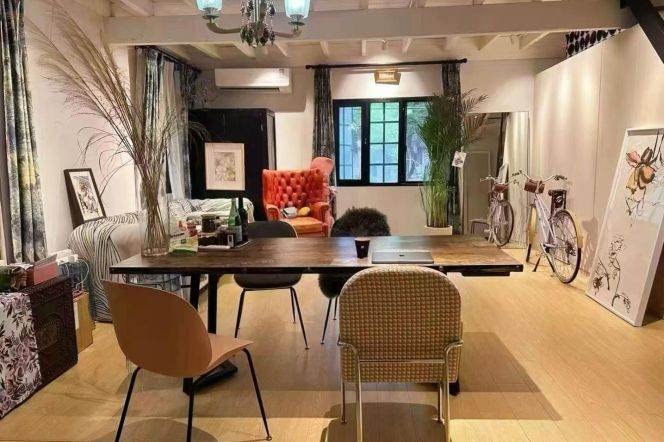 Spacious 1BR Lane House in Old Xuhui (L10)