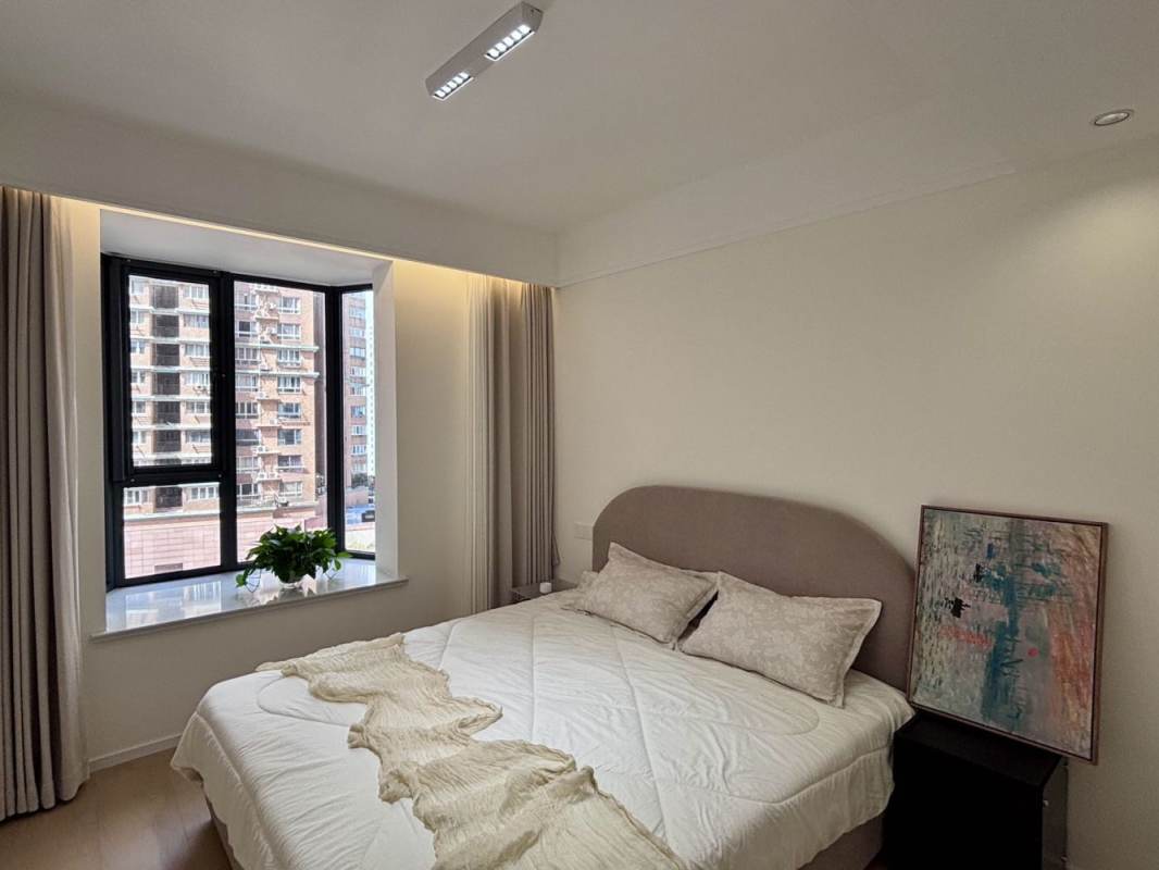 Housing image — Bedroom