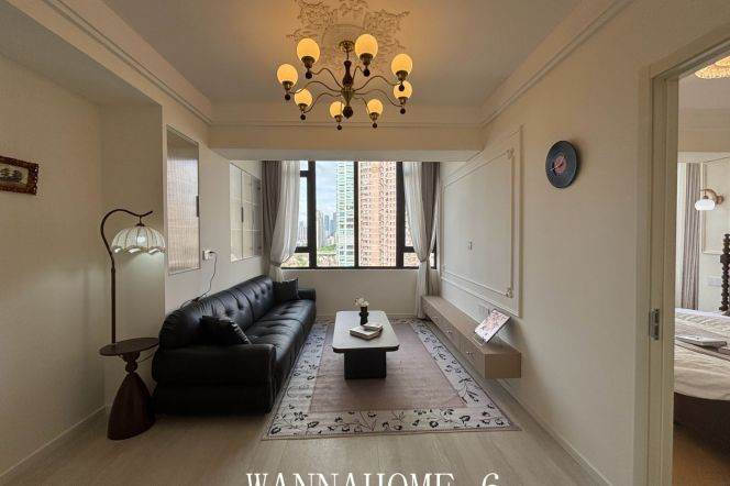 1BR Apartment in Jing'an (L13)